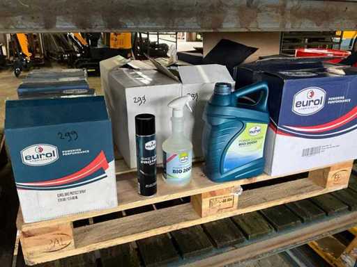 Lot de produits nettoyants Eurol