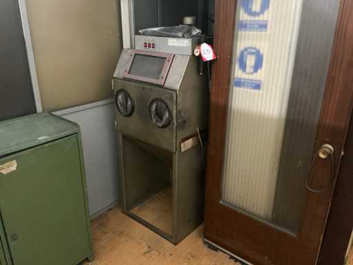 SABLEX - N3 - Pressure sandblasting booth