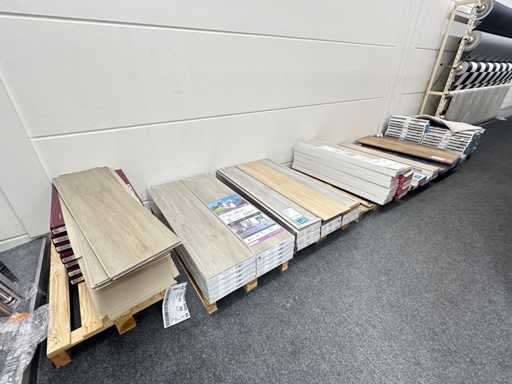 Batch of remnants of floors on 8 pallets