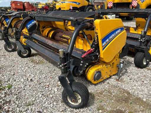 2015 New Holland 30HPPE Grass pic-up