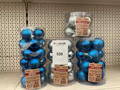 Party der Weihnachtskugeln.