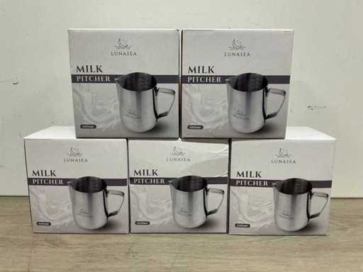 Bidon mousseux de lait de 600 ml de LunaSea (5x)