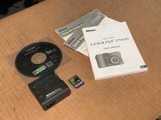 Nikon Coolpix P5100 Vari accessori
