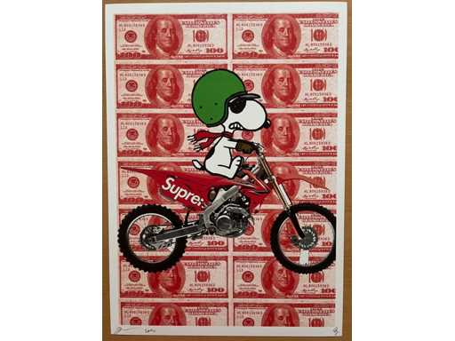 DEATH NYC : Supreme Snoopy Moto