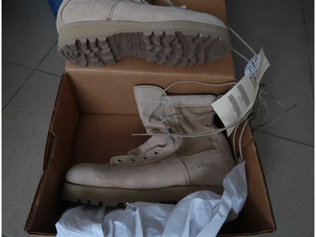 Army wellco combat outlet boots