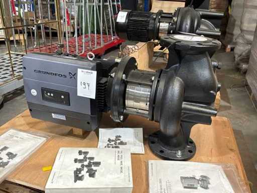 Pompe de circulation en ligne Grundfos TPE 2000