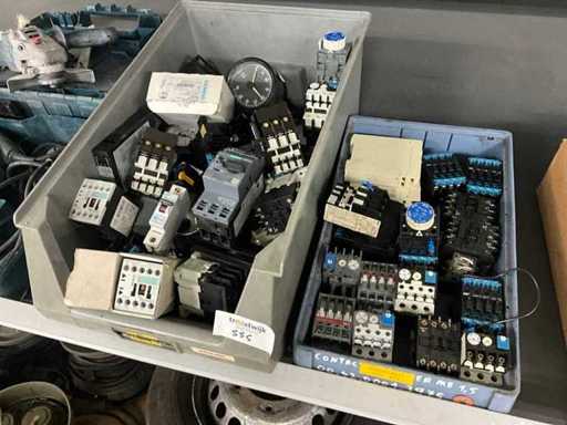 Charge elektrischer Installationskomponenten