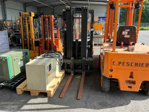 Carrello elevatore Boss KE18 del 1990