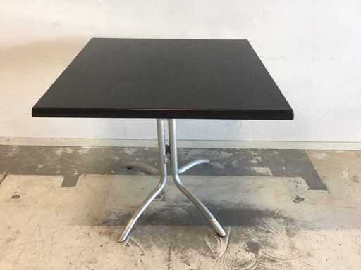Table de terrasse Werzalit incluant chariot de transport (10 fois)