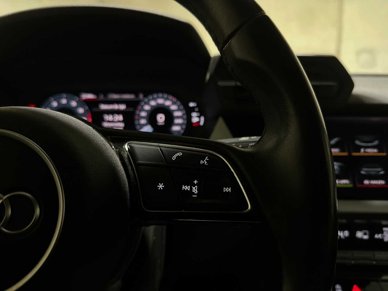 Audi A3 Saloon 35 TFSI Pro Line 150hp 2023 (Original-NL + 1st Owner), X-645-JF