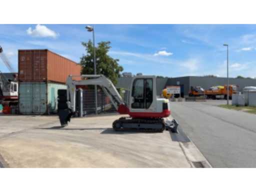 7d3e0166-629d-4eab-b1a1-1499eb0afd22.mp4