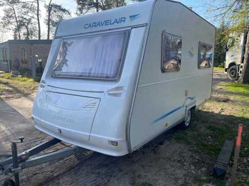 2002 Caravelair Caravan