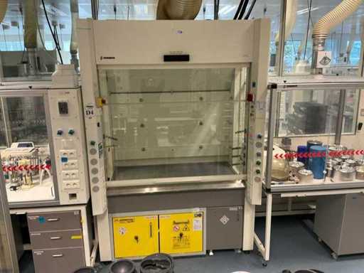 MACH AIRE 1800 VAV SORBONNE