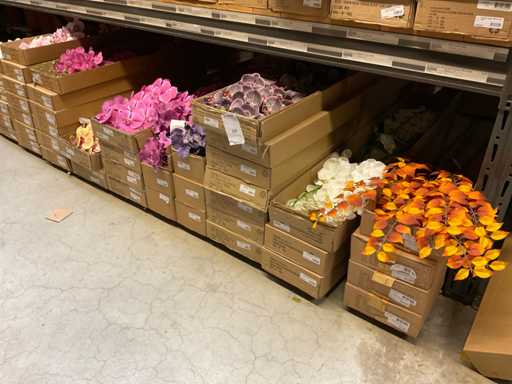 Lot de fleurs artificielles