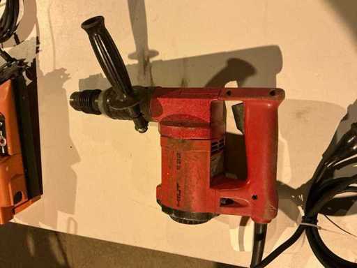 Hilti TE22 Demolition Hammer