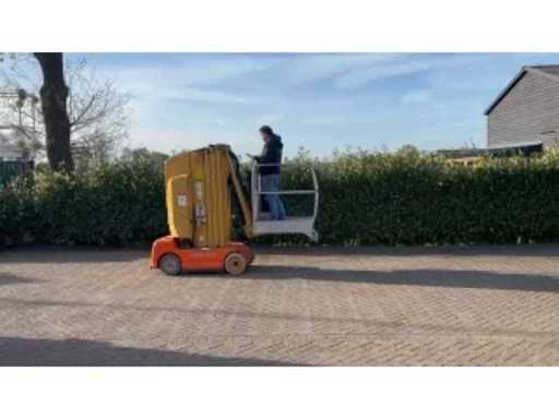 0fd7e1da-4779-42d3-a100-a24eb36f3d00.mp4