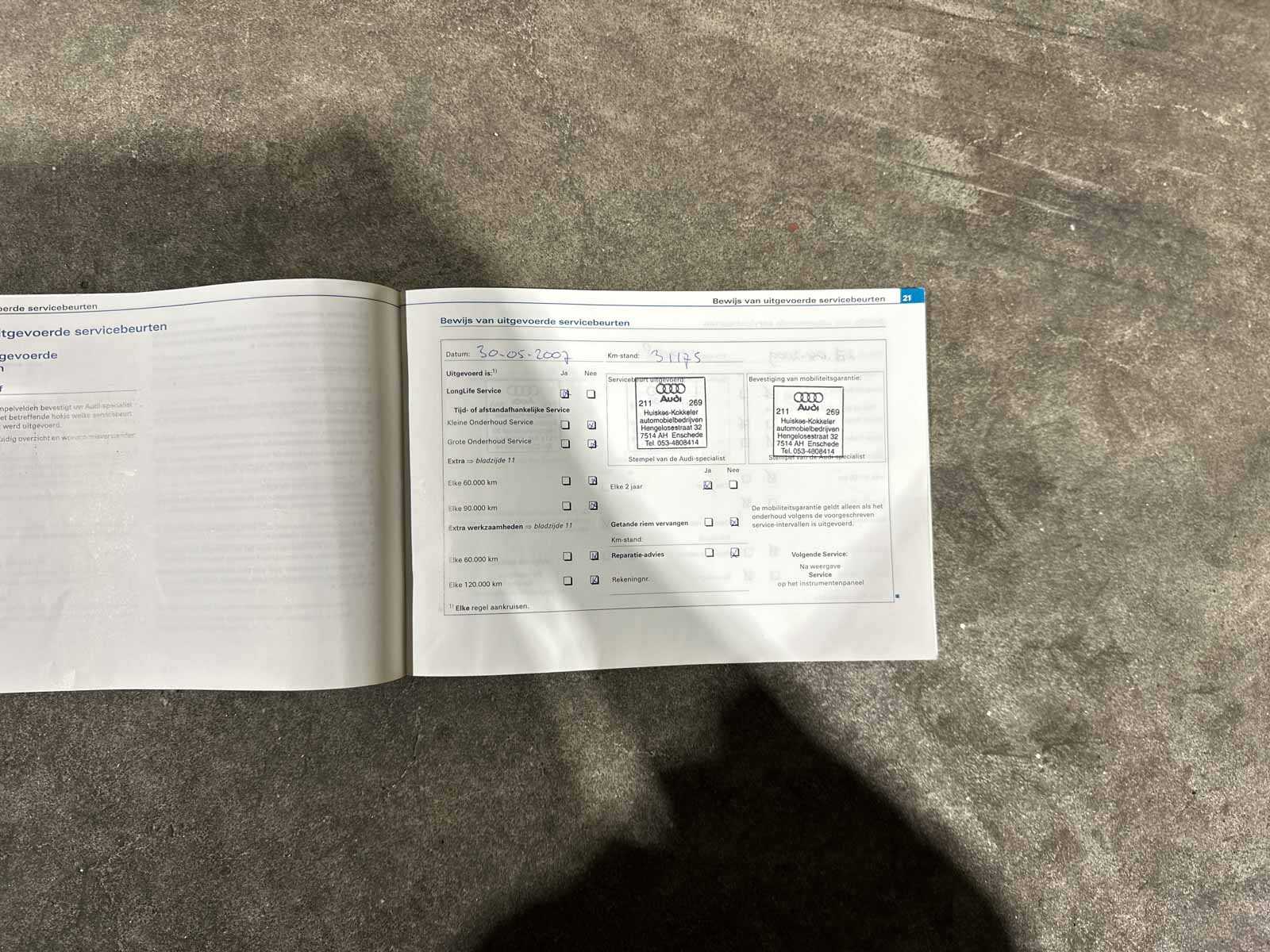 Audi A8 4.2 V8 Quattro Lang Pro Line 335pk 2005, 43-RX-HJ Youngtimer