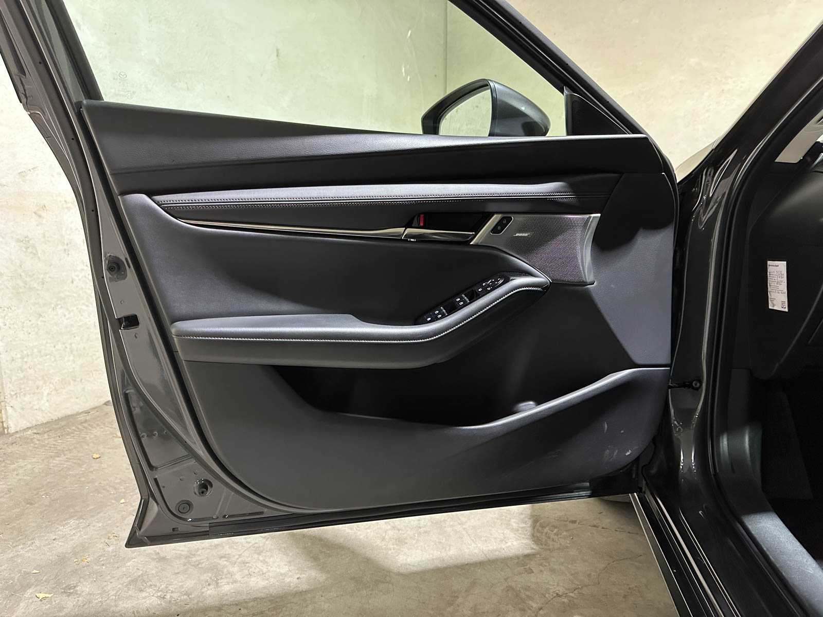 Mazda 3 2.0 e-SkyActiv-X M Hybrid 186 Luxury 186pk 2022 (Origineel-NL & 1 Eigenaar), R-001-LJ