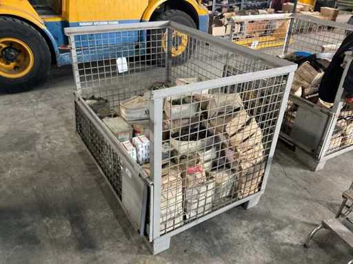 Ferramenta per montaggio a batch