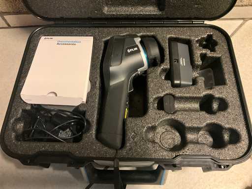 Caméra infrarouge FLIR E60