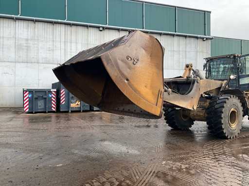 Secchio escavatore Eurosteel 2001 con scarico alto 9500L