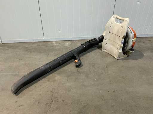 Souffleuse à feuilles Stihl BR600 2016