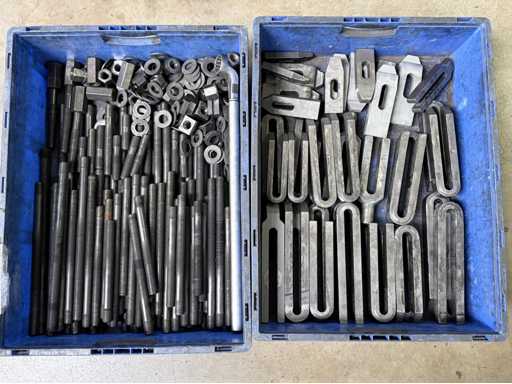   Post clamping devices