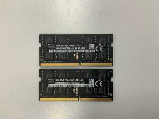 SK Hynix 32GB(2x 16GB) DDR4 RAM Sticks - HMA82GS6AFR8N-UH (2x)