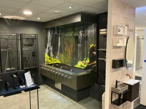 Douche presentatiewand met wasbak