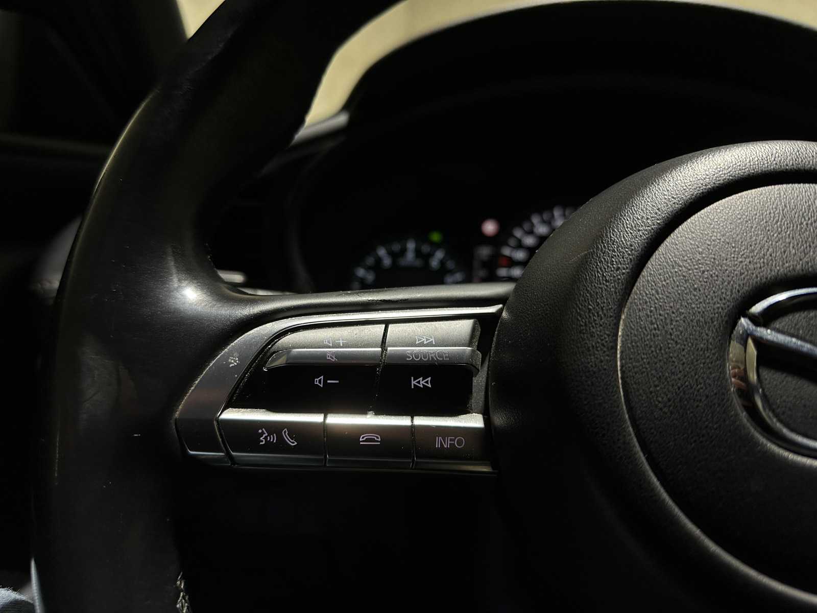 Mazda 3 2.0 e-SkyActiv-X 186pk 2022 (Origineel-NL+1e eigenaar), P-184-HB