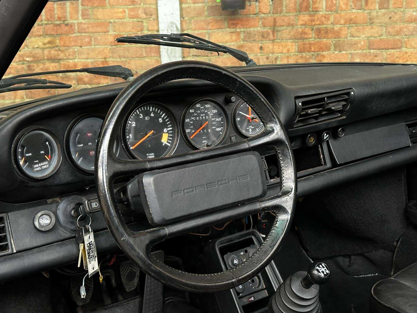 Porsche 911 Carrera 3.2 Cabriolet 230pk 1985