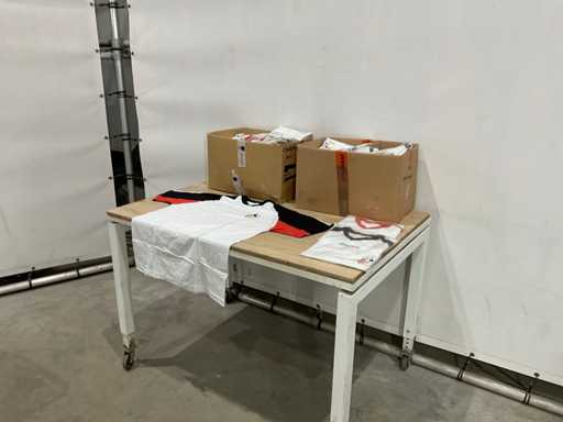 Tricouri sport de petrecere