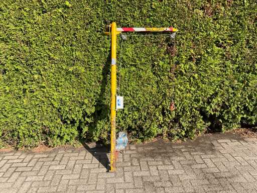 Takelarm met bankschroef