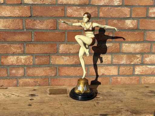Scultura in stile Art Deco in bronzo