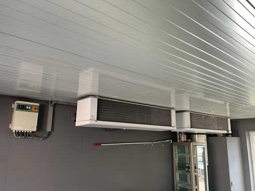 2011 Eflo helpman LFX 146-7 230 Cold room air conditioner with motor