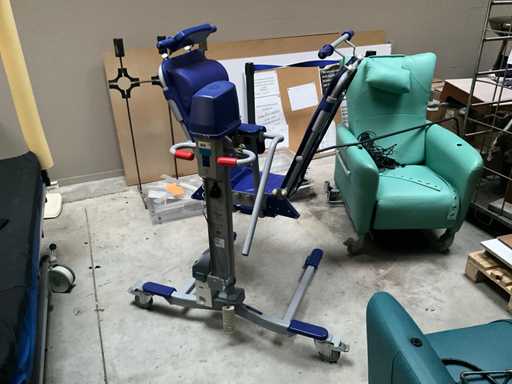 Arjo Ceb60xx bath lift (2x)