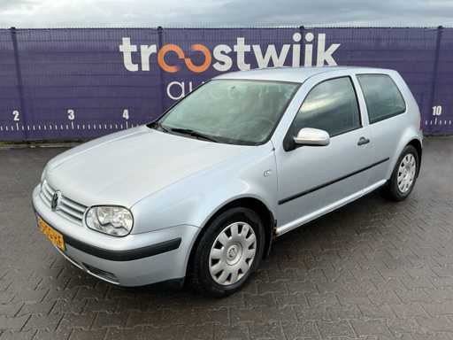 2000 - Volkswagen - Golf - 1.6-16V Trendline - Car