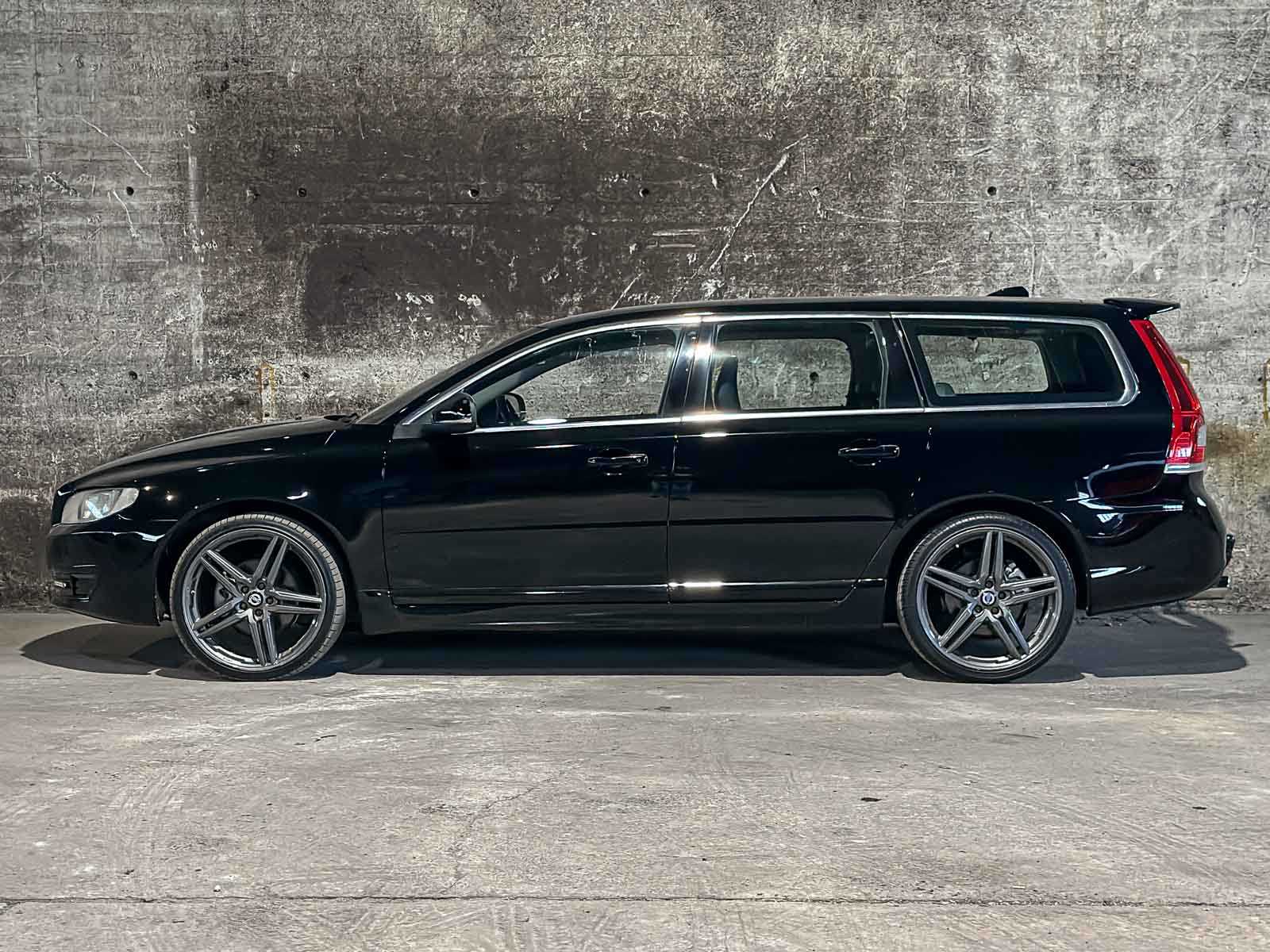 Volvo V70 2.0 T5 Summum 241pk 2017, Z-082-HJ