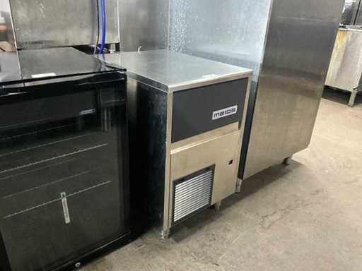 2018 Brema GB902A Crushed ice machine