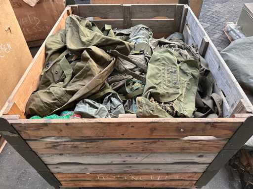 Batch of various army equipment