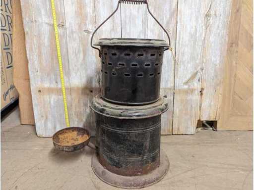Chauffage à kérosène vintage