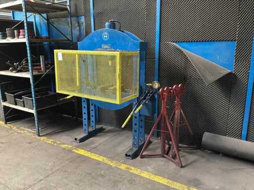Pressa idraulica Compac P40 del 1979