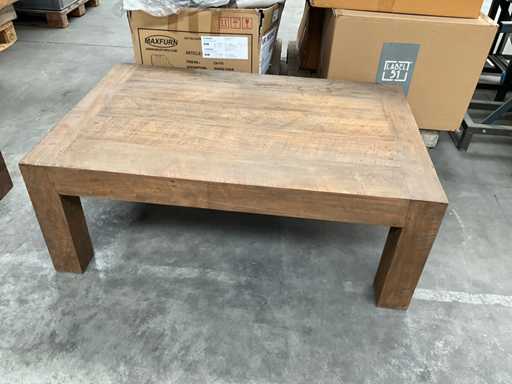 Zware houten salontafel