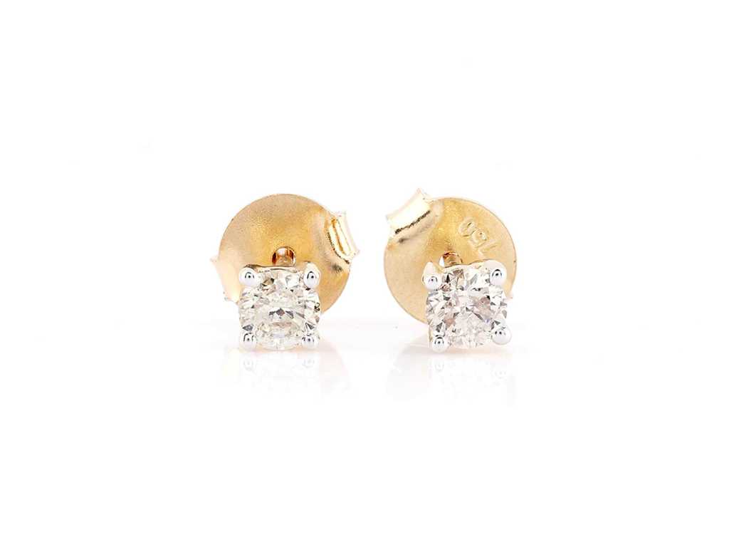 Boucle d’oreille en or jaune 18 carats avec diamants naturels