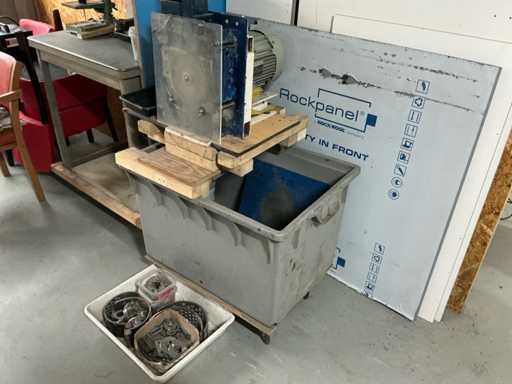 Prinplaat freesmachine met onderdelen