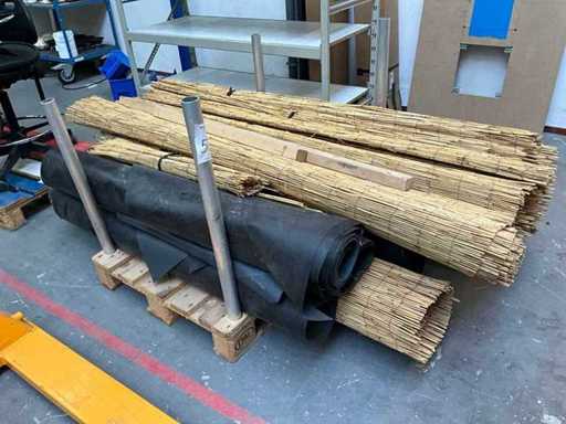 Diverse covorașe de trestie