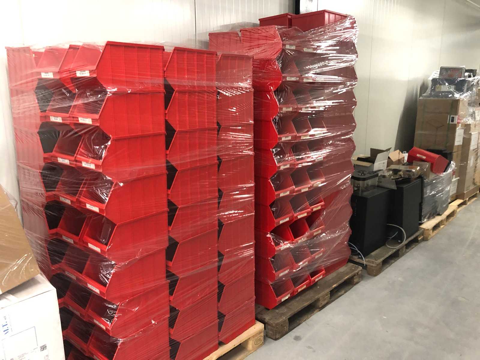 Lot storage bins (576x)