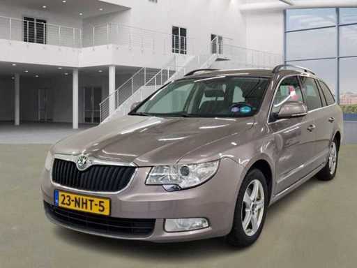 Skoda Superb Combi 1.4 TSI Comfort Business; 23-NHT-5