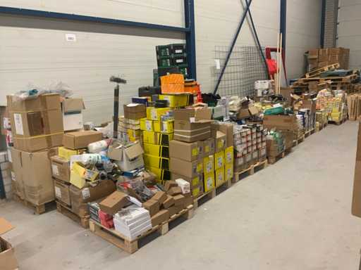 Pallet Bouw- en bevestigingsmateriaal (27x)