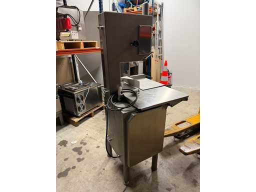 DADAUX - Vleeszaagmachine - 2019